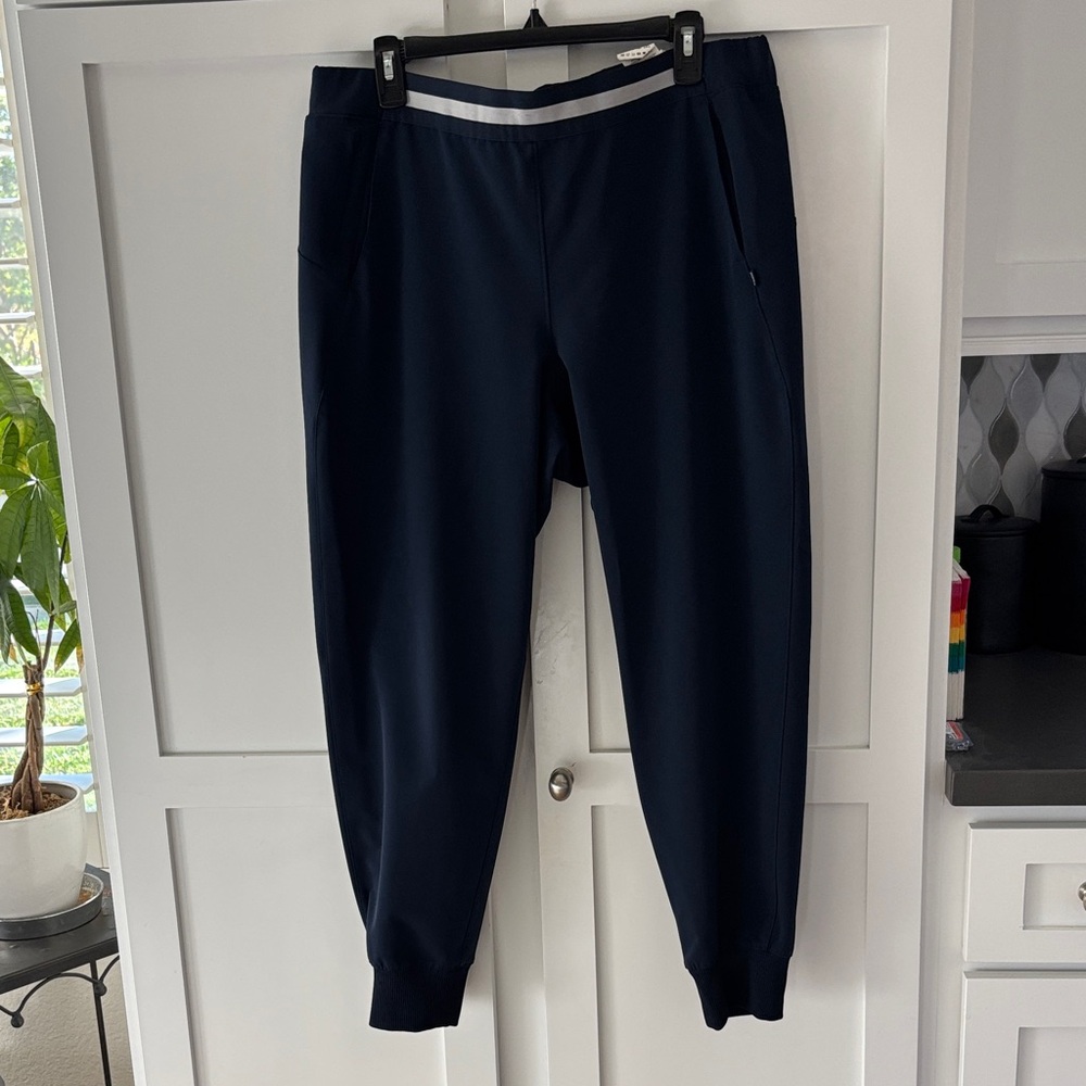 Women’s Navy Jogger Pants